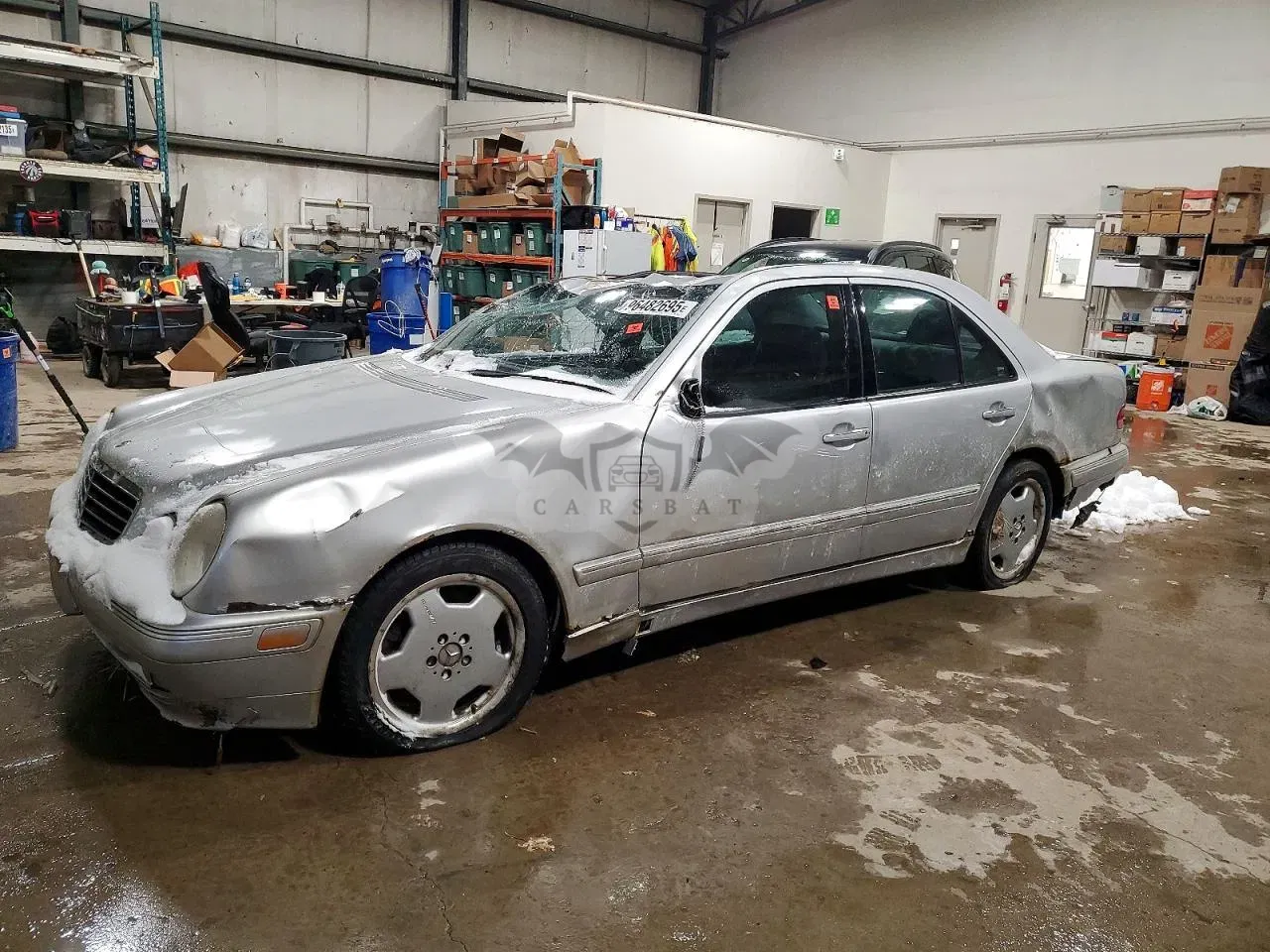 Mercedes-Benz E 4.3L 8 2000