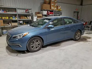 Hyundai Sonata SE 2.4L 4 2015