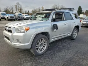 Toyota 4Runner SR5 4.0L 6 2013