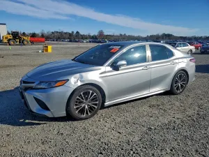 Toyota Camry L 2.5L 4 2018