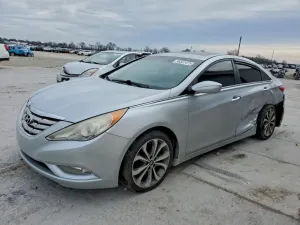 Hyundai Sonata SE 2.0L 4 2013