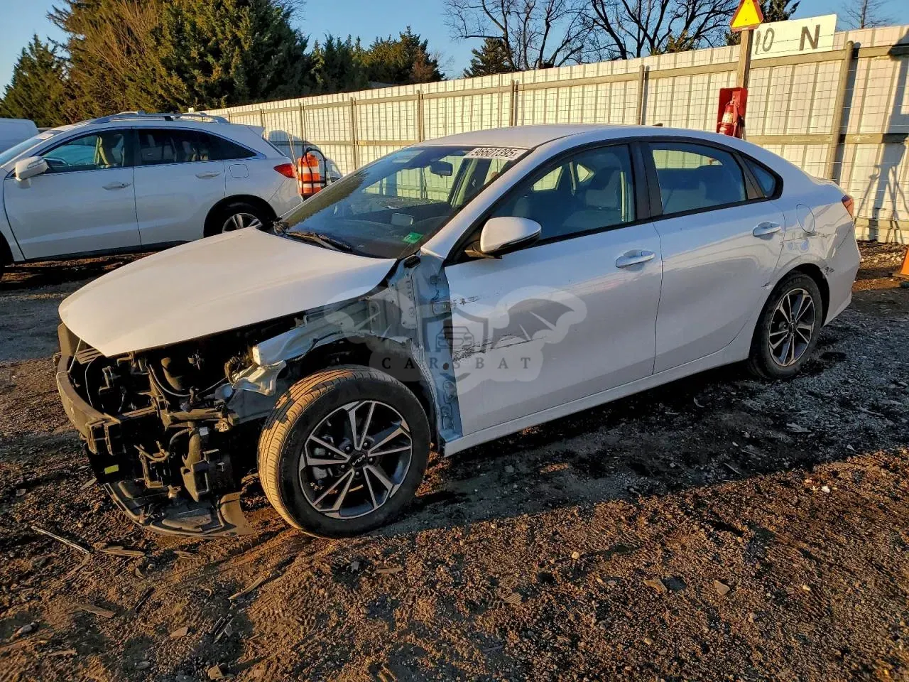 Kia Cerato / Forte / K3 LX 2 L 4 2023