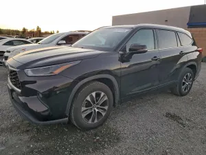 Toyota Highlander XLE 3.5L 6 2021