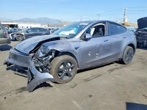 Tesla Model Y 2026
