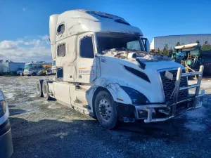 Volvo VN 12.8L 6 2023