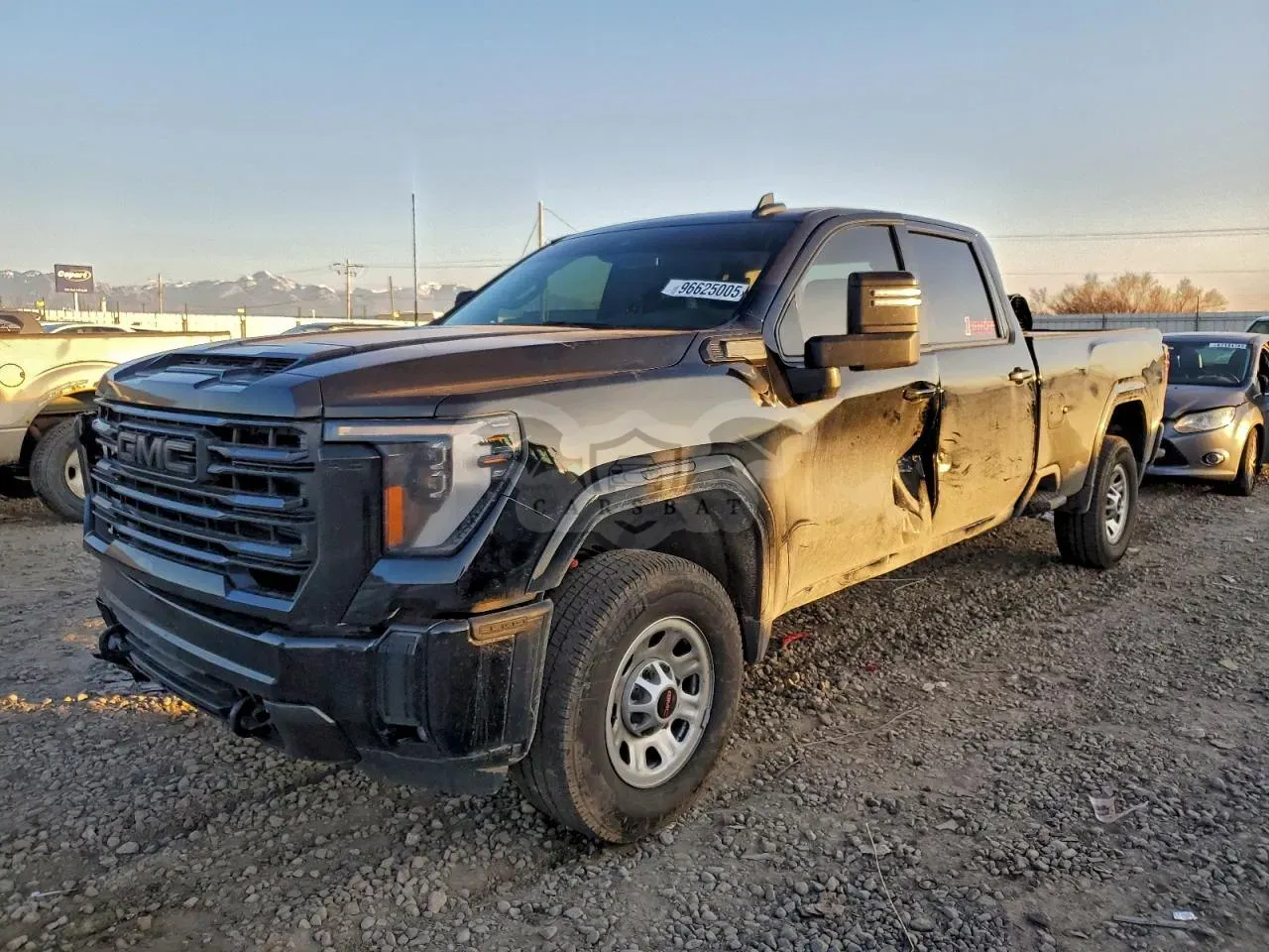 GMC Sierra K3500 SLT 6.6L 8 2024