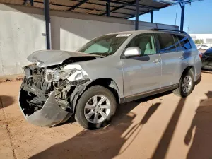 Toyota Highlander BASE 3.5L 6 2013