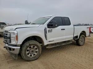Ford F-250 SUPER DUTY 6.7L 8 2024