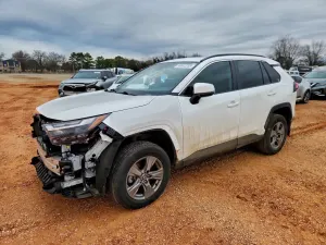 Toyota Rav4 XLE 2.5L 4 2024
