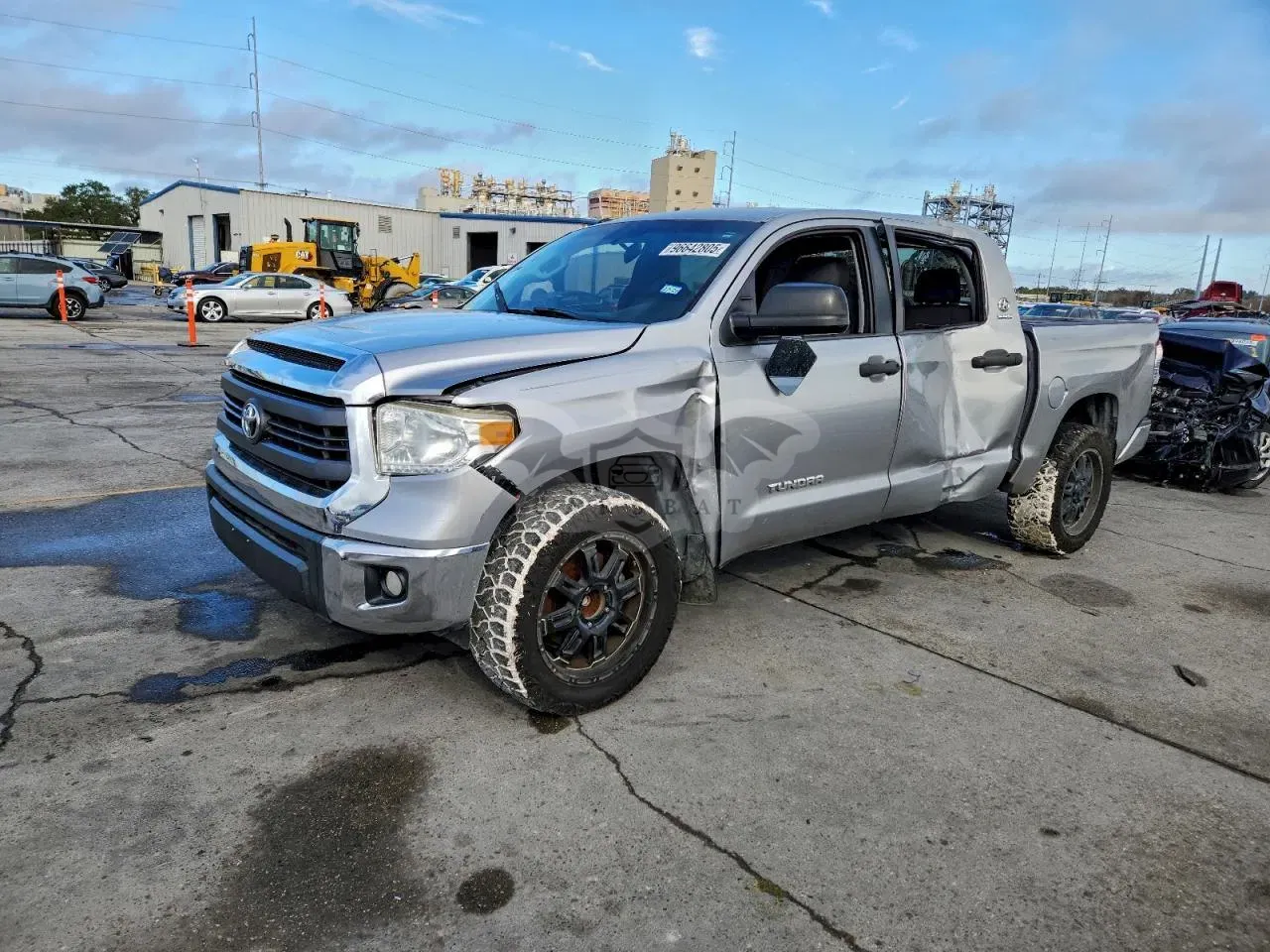 Toyota Tundra CREWMAX SR5 4.6L 8 2015