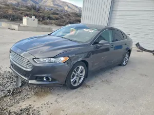Ford Fusion TITANIUM PHEV 2.0L 4 2016