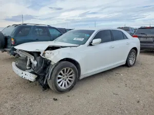 Chrysler 300 LIMITED 3.6L 6 2015