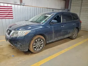 Nissan Pathfinder S 3.5L 6 2014