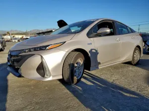 Toyota Prius LE 1.8L 4 2022