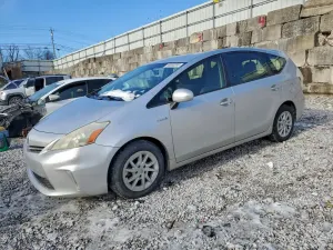 Toyota Prius 1.8L 4 2013
