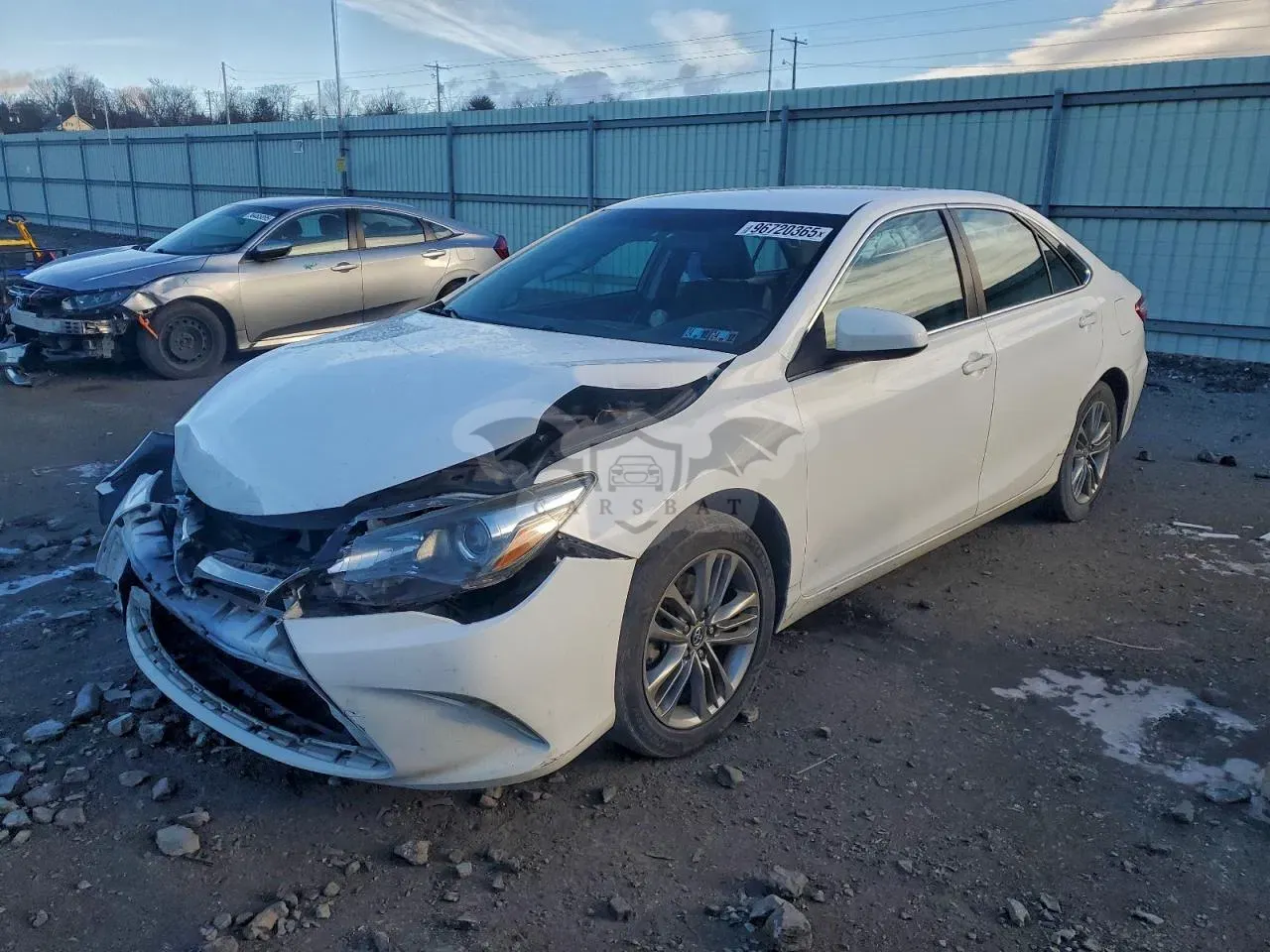 Toyota Camry LE 2.5L 4 2017