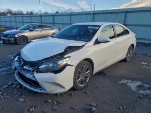 Toyota Camry LE 2.5L 4 2017