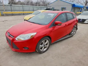 Ford Focus SE 2.0L 4 2013