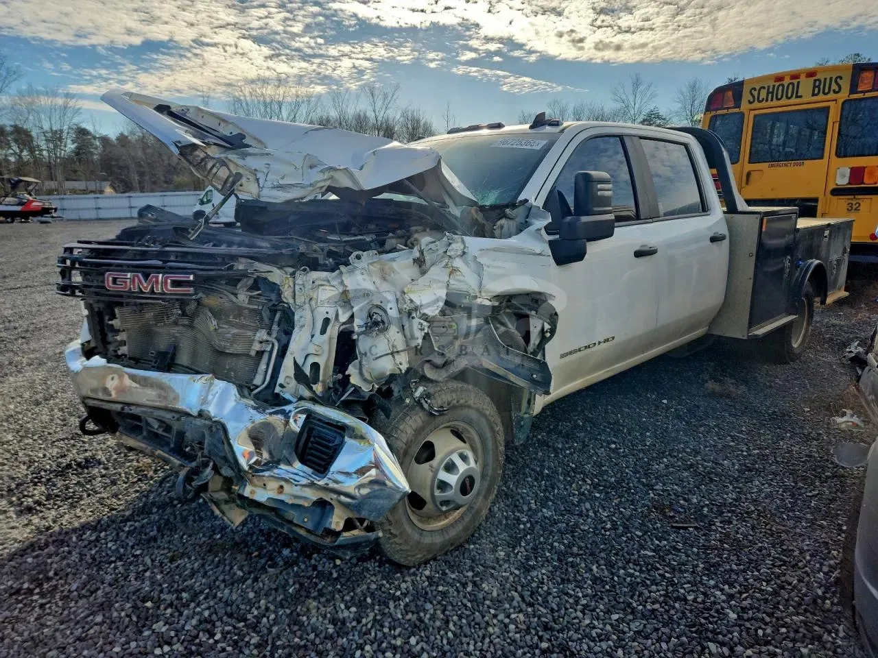 GMC Sierra K3500 6.6L 8 2021