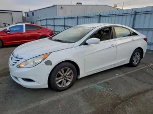 Hyundai Sonata GLS 2.4L 4 2013