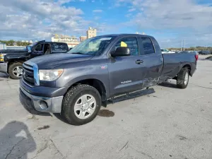 Toyota Tundra DOUBLE CAB SR5 5.7L 8 2013