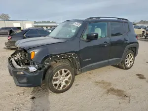 Jeep Renegade LATITUDE 2.4L 4 2016