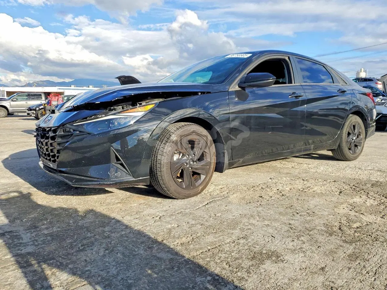 Hyundai Elantra SEL 2.0L 4 2022