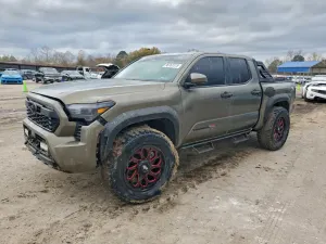 Toyota Tacoma DOUBLE CAB 2.4L 4 2024