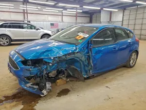 Ford Focus SE 2.0L 4 2016