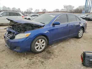 Toyota Camry BASE 2.5L 4 2011