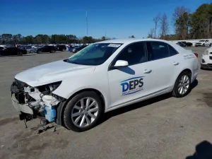Chevrolet Malibu 2LT 2.5L 4 2015