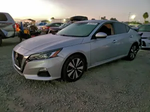 Nissan Altima SV 2.5L 4 2022