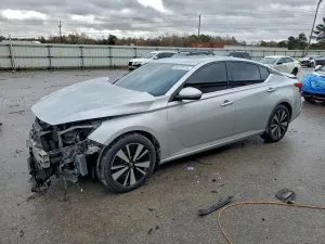 Nissan Altima SL 2.5L 4 2020