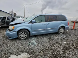 Chrysler Town & Country TOURING 3.6L 6 2013