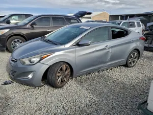 Hyundai Elantra SE 1.8L 4 2015
