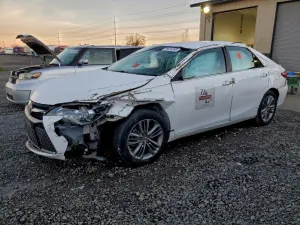 Toyota Camry LE 2.5L 4 2015
