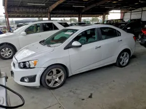 Chevrolet Aveo (Sonic) LTZ 1.8L 4 2012