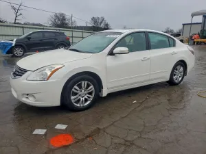 Nissan Altima BASE 2.5L 4 2011