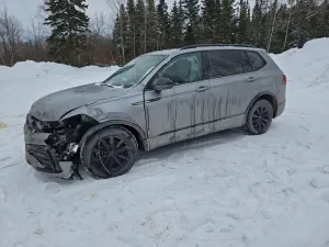 Volkswagen Tiguan SE R-LINE BLACK 2.0L 4 2023
