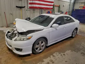 Toyota Camry BASE 2.5L 4 2011
