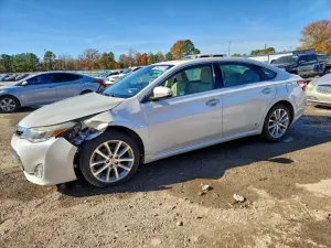 Toyota Avalon XLE 3.5L 6 2015