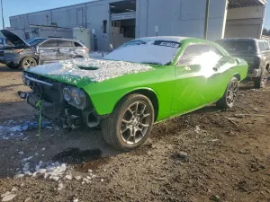 Dodge Challenger 3.6L 6 2017