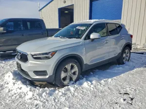 Volvo XC40 T5 MOMENTUM 2.0L 4 2020