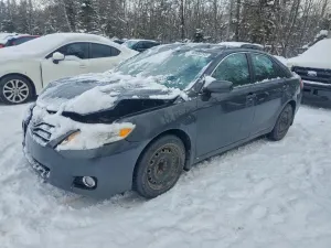 Toyota Camry BASE 2.5L 4 2011