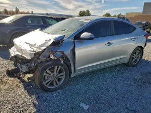 Hyundai Elantra SE 2.0L 4 2017