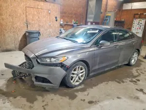 Ford Fusion SE 2.5L 4 2013