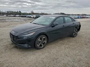 Hyundai Elantra SEL 2.0L 4 2023