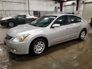 Nissan Altima BASE 2.5L 4 2012