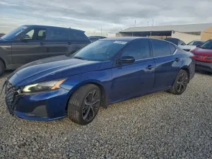 Nissan Altima SR 2.5L 4 2023