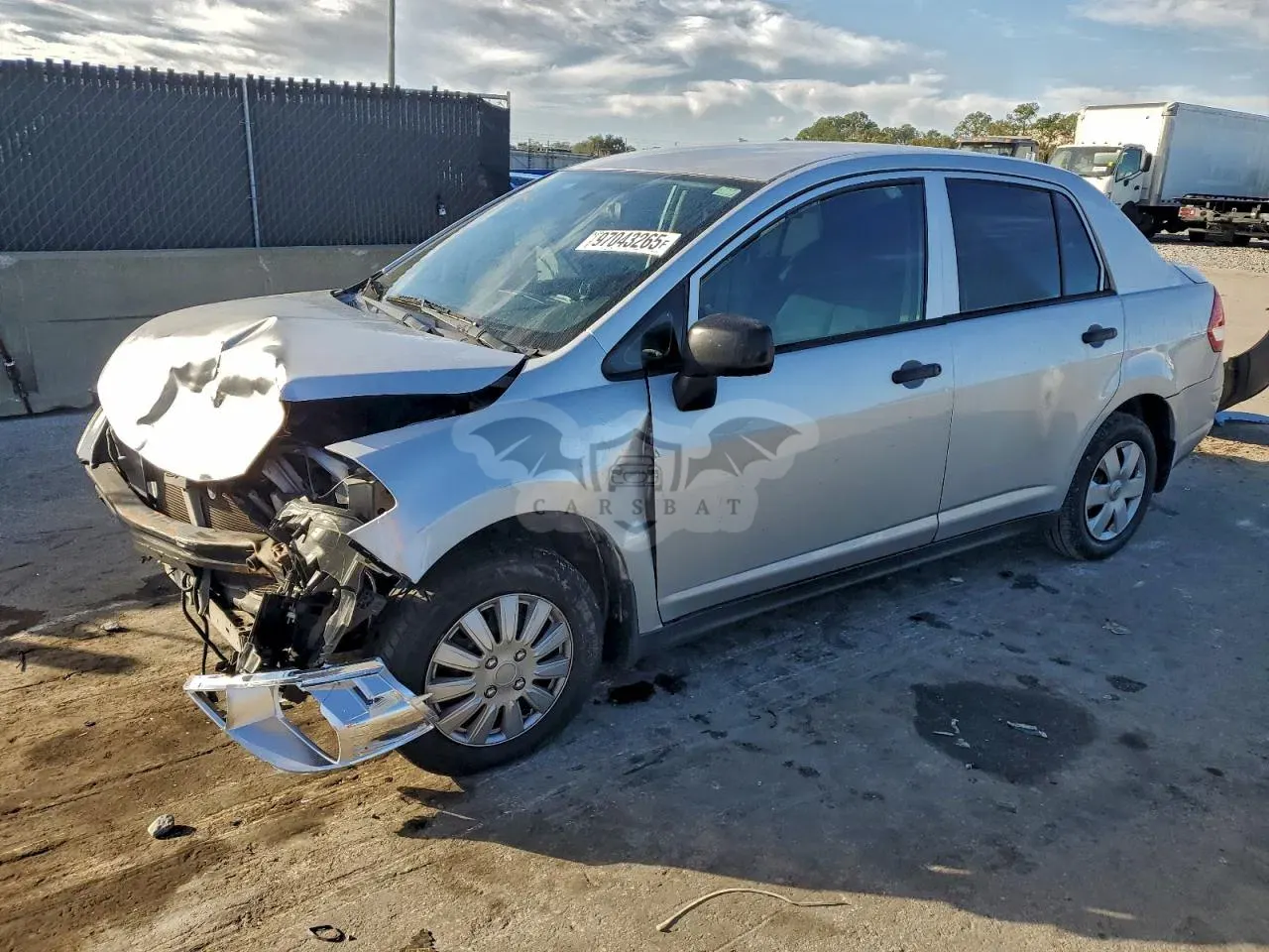 Nissan Versa S 1.6L 4 2011